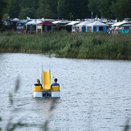 בית נופש Mobilheim Kuestenschwalbe Am Kransburger 553 *